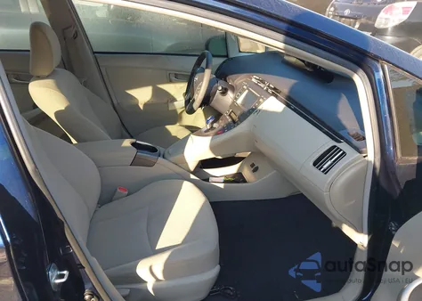 2015 Toyota Prius Three из США, поврежденный, VIN JTDKN3DU2F0469107